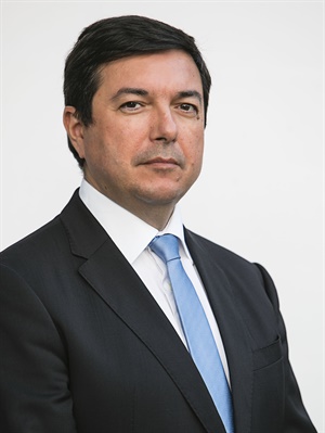 Álvaro Almeida